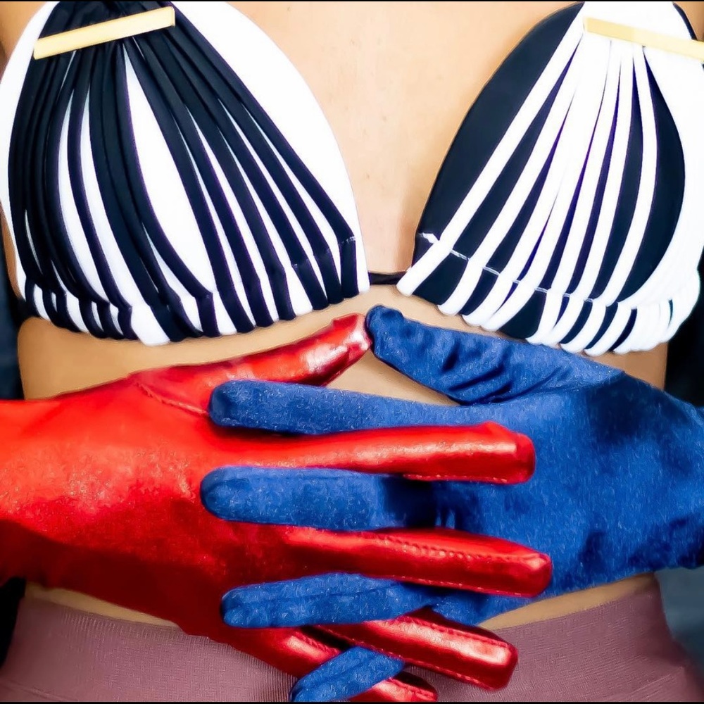 The Duo Two Tone Cropped Gloves OS